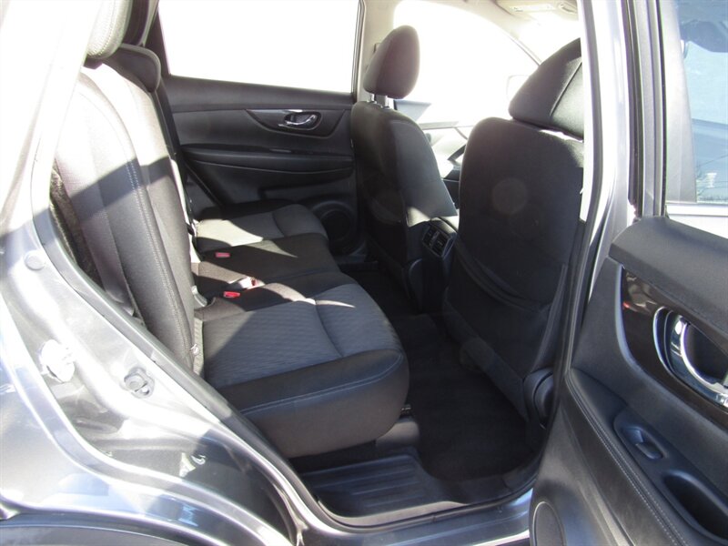 2020 Nissan Rogue SV,AWD,CONV PKG,TECH PKG,RVC,SILVER CERTIFIED - Photo 17 - Haddon Twp, NJ 08107