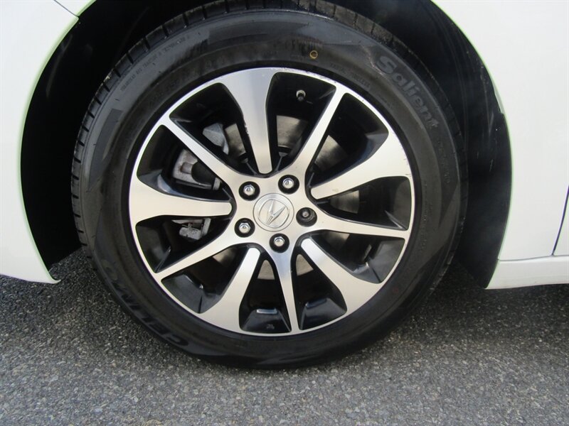 2017 Acura TLX PREM,TECH PKG,CONV PKG,RVC,SILVER CERTIFIED - Photo 34 - Haddon Twp, NJ 08107