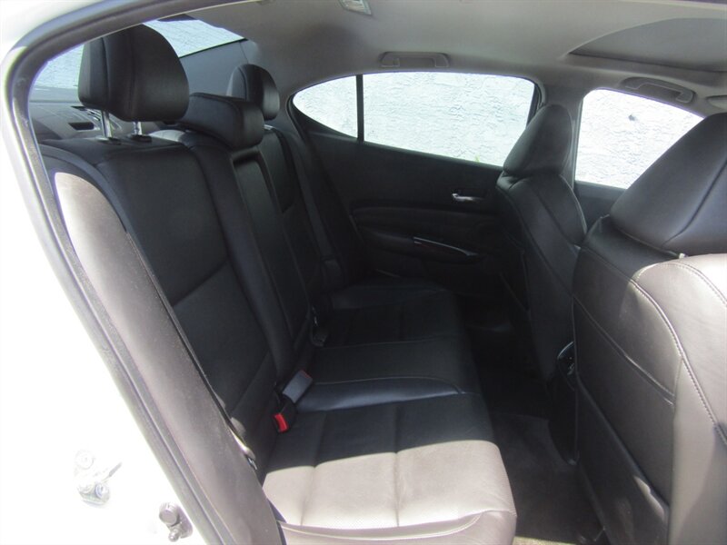 2017 Acura TLX PREM,TECH PKG,CONV PKG,RVC,SILVER CERTIFIED - Photo 17 - Haddon Twp, NJ 08107