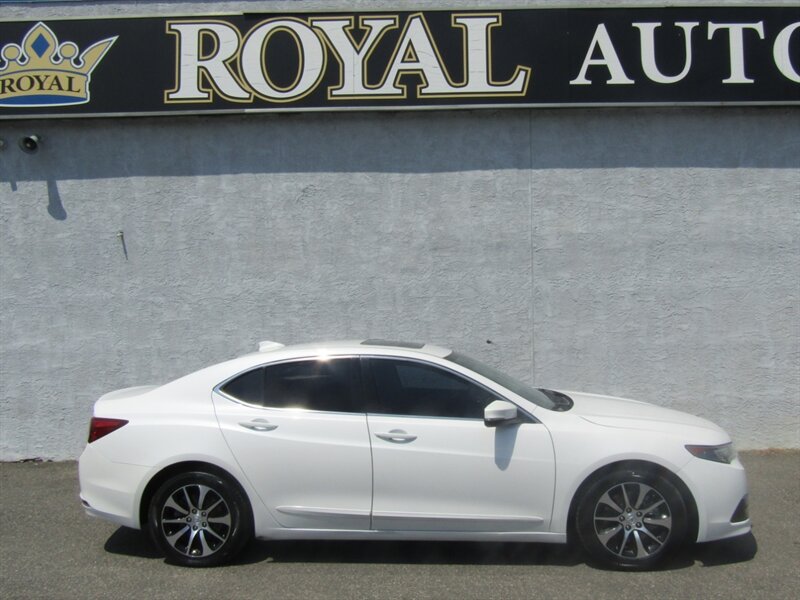 2017 Acura TLX PREM,TECH PKG,CONV PKG,RVC,SILVER CERTIFIED - Photo 2 - Haddon Twp, NJ 08107