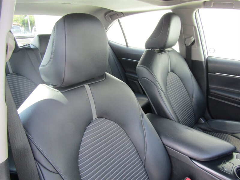 2019 Toyota Camry SE - Photo 18 - Haddon Twp, NJ 08107