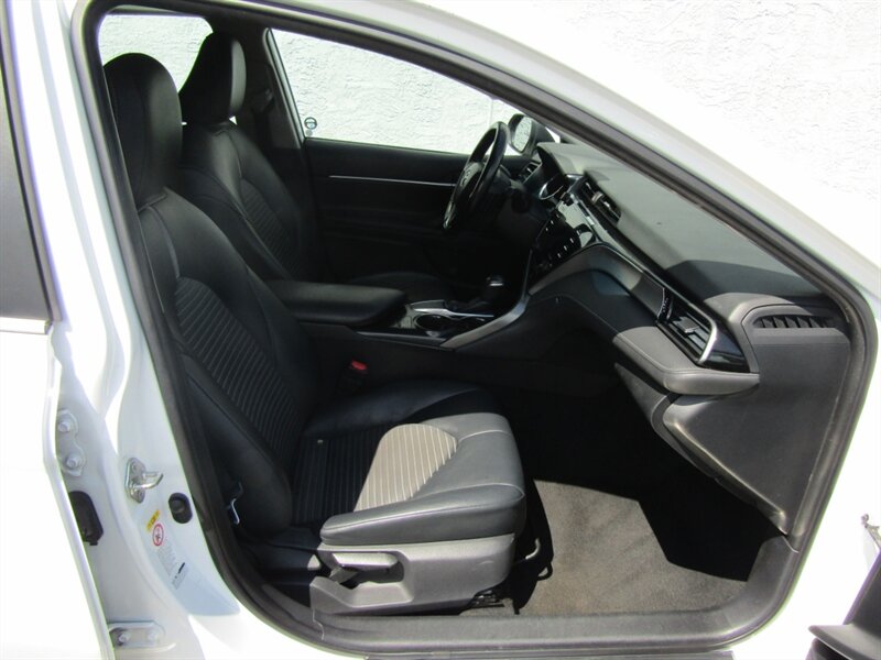 2019 Toyota Camry SE - Photo 19 - Haddon Twp, NJ 08107