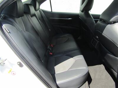 2019 Toyota Camry SE - Photo 17 - Haddon Twp, NJ 08107