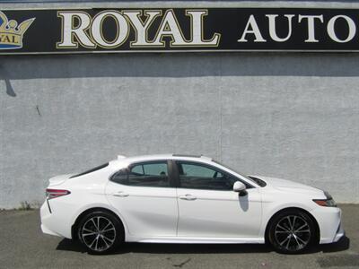 2019 Toyota Camry SE - Photo 2 - Haddon Twp, NJ 08107