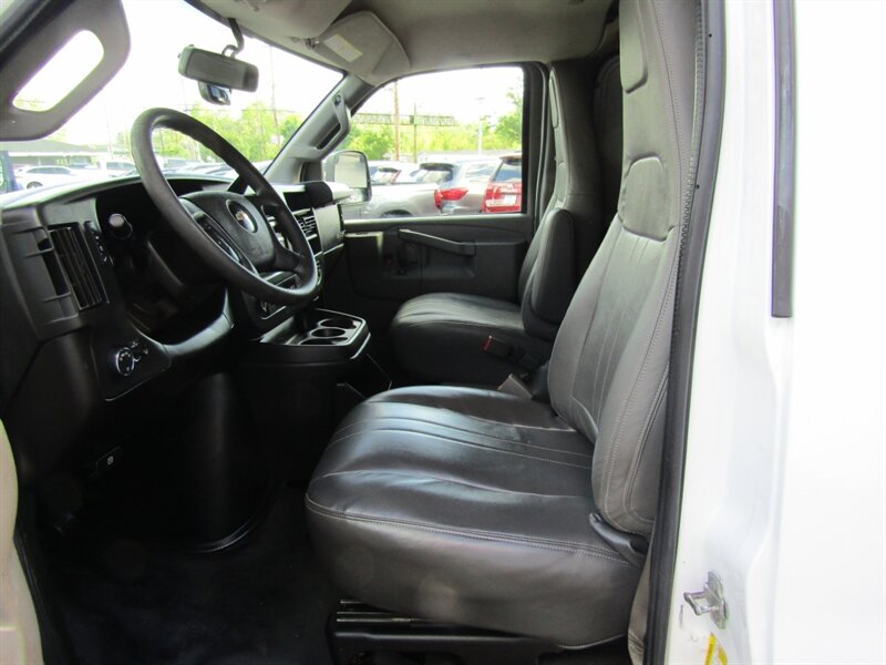 2018 Chevrolet Express 2500 - Photo 14 - Haddon Twp, NJ 08107