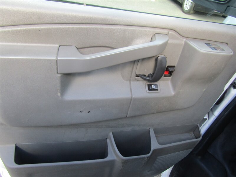 2018 Chevrolet Express 2500 - Photo 13 - Haddon Twp, NJ 08107