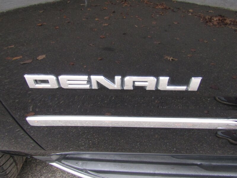 2016 GMC Yukon DENALI,AWD,NAV,DVDDR.ASST PKG,RVC,SILVER CERTIFIED - Photo 10 - Haddon Twp, NJ 08107