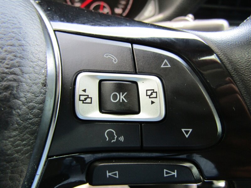 2021 Volkswagen Passat SE,TECH PKG,LEATHER,COMFORT PKG,SILVER CERTIFIED - Photo 27 - Haddon Twp, NJ 08107