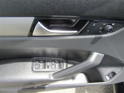 2021 Volkswagen Passat SE,TECH PKG,LEATHER,COMFORT PKG,SILVER CERTIFIED - Photo 11 - Haddon Twp, NJ 08107