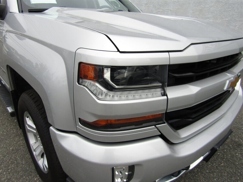 2018 Chevrolet Silverado 1500 4X4 LT. Z71 .LEATHER CONVPKG,RVC,SILVER CERTIFIED - Photo 9 - Haddon Twp, NJ 08107