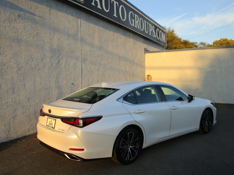 2025 Lexus ES ES350,D.ASST PKG,TECH PKG,HUD,RVC,SILVER CERTIFIED - Photo 8 - Haddon Twp, NJ 08107