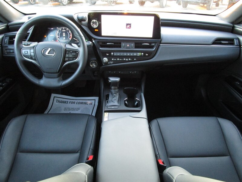 2025 Lexus ES ES350,D.ASST PKG,TECH PKG,HUD,RVC,SILVER CERTIFIED - Photo 22 - Haddon Twp, NJ 08107