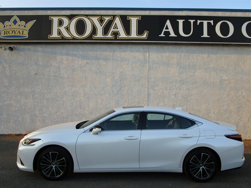 2025 Lexus ES ES350,D.ASST PKG,TECH PKG,HUD,RVC,SILVER CERTIFIED - Photo 4 - Haddon Twp, NJ 08107