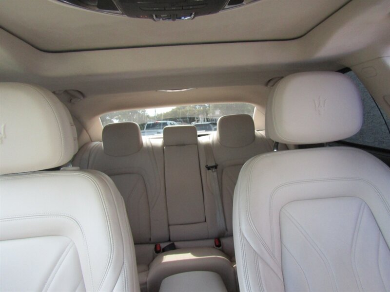 2018 Maserati Quattroporte AWD,NAV,DR.ASST PKG,TECH PKG,RVC,SILVER CERTIFIED - Photo 16 - Haddon Twp, NJ 08107