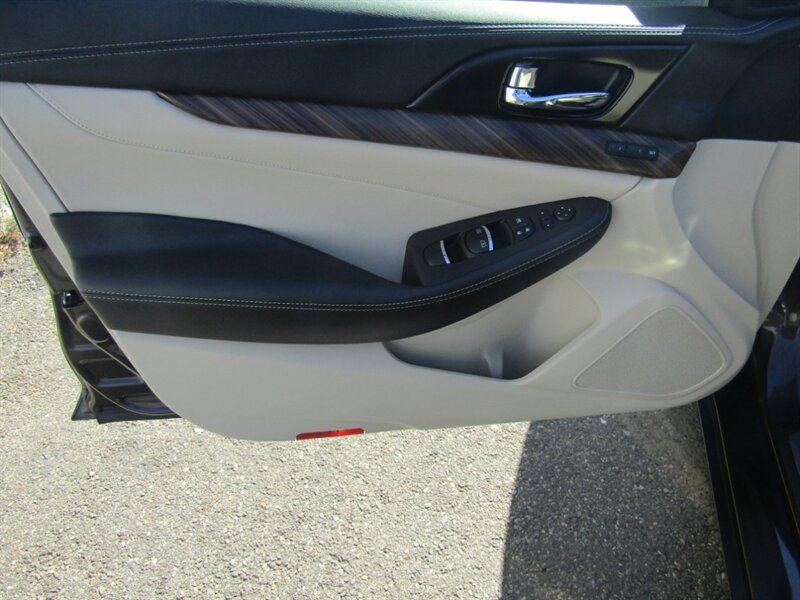 2016 Nissan Maxima Platinum - Photo 10 - Haddon Twp, NJ 08107