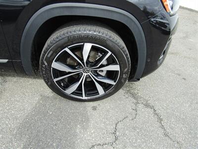 2024 Volkswagen Atlas AWD,NAV,DR.ASST PKG,TECH PKG,RVC,SILVER CERTIFIED   - Photo 10 - Haddon Twp, NJ 08107