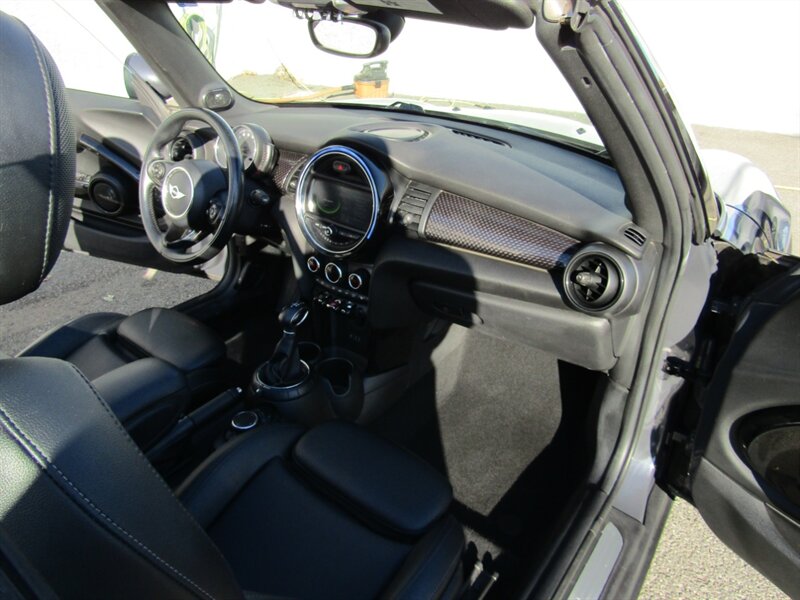 2017 MINI Convertible NAV,PREM PKG,TECH PKG,RVC,SILVER CERTIFIED   - Photo 37 - Haddon Twp, NJ 08107