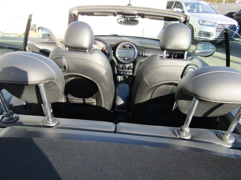 2017 MINI Convertible NAV,PREM PKG,TECH PKG,RVC,SILVER CERTIFIED   - Photo 35 - Haddon Twp, NJ 08107