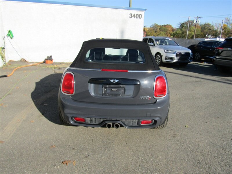 2017 MINI Convertible NAV,PREM PKG,TECH PKG,RVC,SILVER CERTIFIED   - Photo 6 - Haddon Twp, NJ 08107