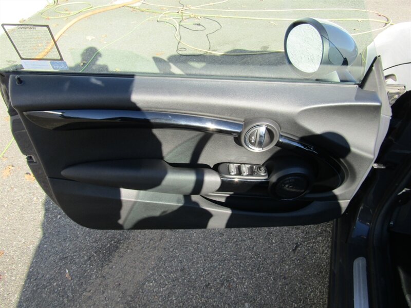 2017 MINI Convertible NAV,PREM PKG,TECH PKG,RVC,SILVER CERTIFIED   - Photo 30 - Haddon Twp, NJ 08107