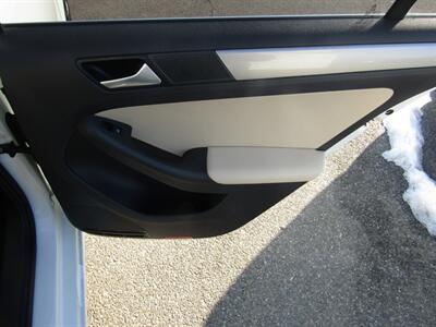 2017 Volkswagen Jetta SE PREM,TECH PKG,CONV PKG,RVC,SILVER CERTIFIED   - Photo 22 - Haddon Twp, NJ 08107