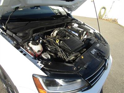 2017 Volkswagen Jetta SE PREM,TECH PKG,CONV PKG,RVC,SILVER CERTIFIED   - Photo 42 - Haddon Twp, NJ 08107