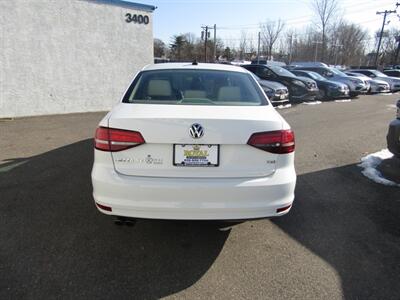 2017 Volkswagen Jetta SE PREM,TECH PKG,CONV PKG,RVC,SILVER CERTIFIED   - Photo 6 - Haddon Twp, NJ 08107