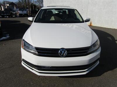 2017 Volkswagen Jetta SE PREM,TECH PKG,CONV PKG,RVC,SILVER CERTIFIED   - Photo 2 - Haddon Twp, NJ 08107