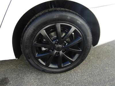 2017 Volkswagen Jetta SE PREM,TECH PKG,CONV PKG,RVC,SILVER CERTIFIED   - Photo 39 - Haddon Twp, NJ 08107