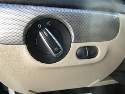 2017 Volkswagen Jetta SE PREM,TECH PKG,CONV PKG,RVC,SILVER CERTIFIED   - Photo 28 - Haddon Twp, NJ 08107