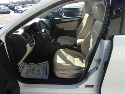 2017 Volkswagen Jetta SE PREM,TECH PKG,CONV PKG,RVC,SILVER CERTIFIED   - Photo 15 - Haddon Twp, NJ 08107