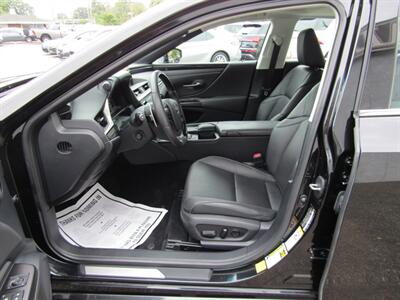 2019 Lexus ES LUX,NAV,COMFORT PKG,SUNROOF,,RVC,SILVER CERTIFIED   - Photo 34 - Haddon Twp, NJ 08107