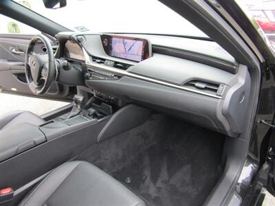 2019 Lexus ES LUX,NAV,COMFORT PKG,SUNROOF,,RVC,SILVER CERTIFIED   - Photo 41 - Haddon Twp, NJ 08107