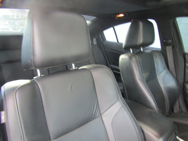 2015 Dodge Charger R/T, BLACKTOP,NAV,COMFORT PKG,RVC,CERTIFIED - Photo 18 - Haddon Twp, NJ 08107