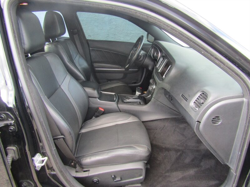 2015 Dodge Charger R/T, BLACKTOP,NAV,COMFORT PKG,RVC,CERTIFIED - Photo 19 - Haddon Twp, NJ 08107
