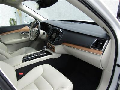 2022 Volvo XC90 AWD,ADVANCED PKG,7 PASS RVC,SILVER CERTIFIED   - Photo 21 - Haddon Twp, NJ 08107