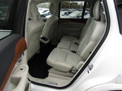 2022 Volvo XC90 AWD,ADVANCED PKG,7 PASS RVC,SILVER CERTIFIED   - Photo 17 - Haddon Twp, NJ 08107
