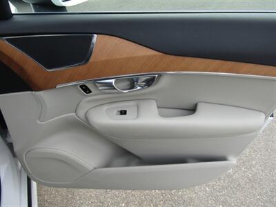 2022 Volvo XC90 AWD,ADVANCED PKG,7 PASS RVC,SILVER CERTIFIED   - Photo 23 - Haddon Twp, NJ 08107
