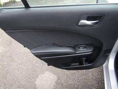 2019 Dodge Charger SXT   - Photo 16 - Haddon Twp, NJ 08107