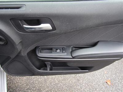 2019 Dodge Charger SXT   - Photo 23 - Haddon Twp, NJ 08107