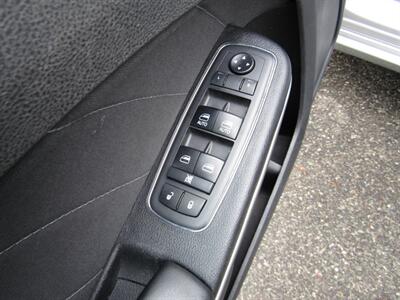 2019 Dodge Charger SXT   - Photo 12 - Haddon Twp, NJ 08107
