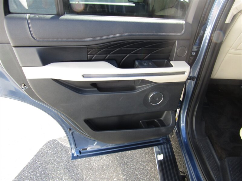 2018 Ford Expedition Platinum - Photo 43 - Haddon Twp, NJ 08107