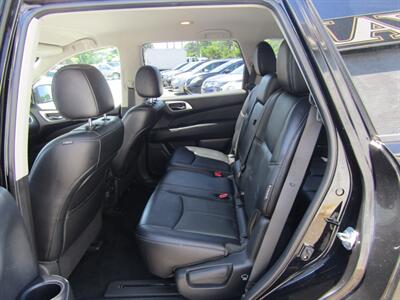 2018 Nissan Pathfinder AWD,NAV,TECH PKG,DR.ASST PKG,RVC,SILVER CERTIFIED   - Photo 21 - Haddon Twp, NJ 08107