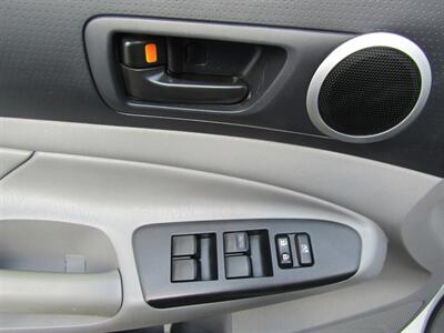 2013 Toyota Tacoma 4x4 TRD OFF-RD PREM, KINETIC SUSP,SILVER CERTIFIED   - Photo 11 - Haddon Twp, NJ 08107