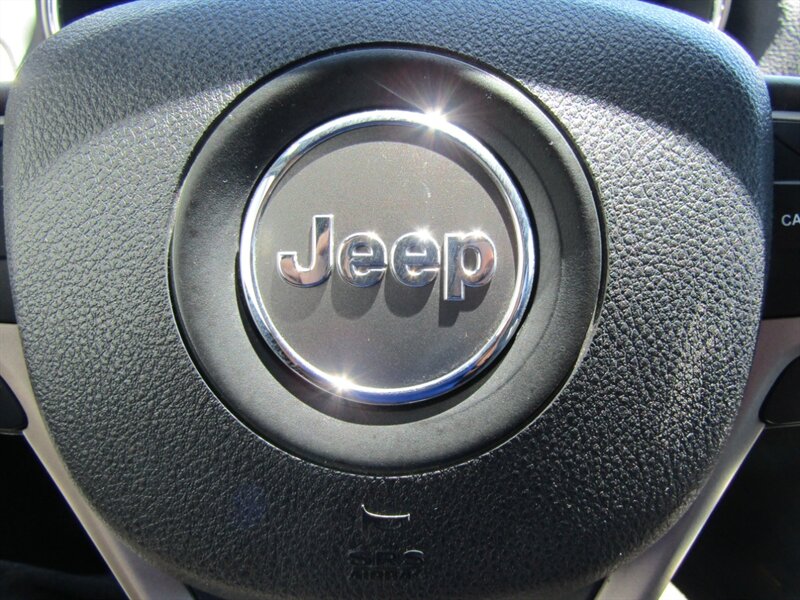 2017 Jeep Grand Cherokee LIMITED,AWD,NAV,TECH PKG,SILVER CERTIFIED - Photo 26 - Haddon Twp, NJ 08107