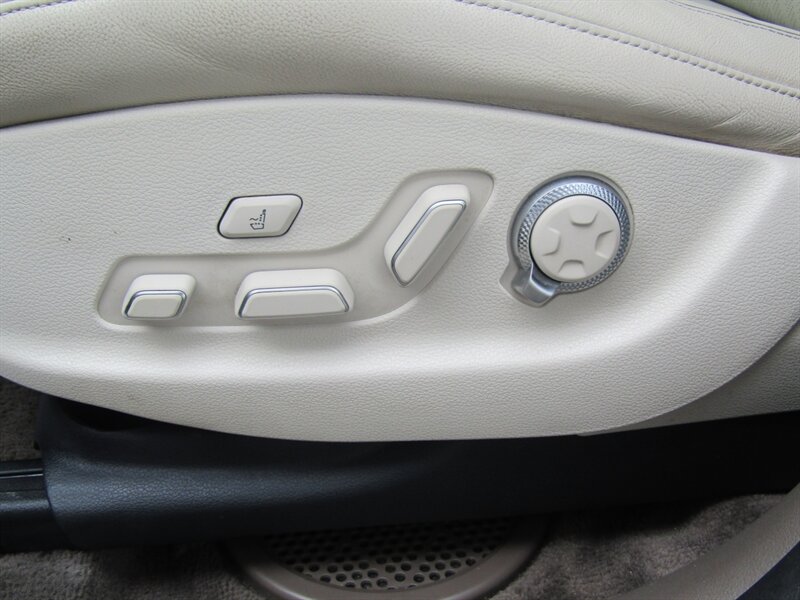 2024 Genesis GV80 ADVANCED,AWD,TECH PKG,SILVER CERTIFIED - Photo 12 - Haddon Twp, NJ 08107