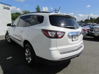 2017 Chevrolet Traverse AWD,LS,PWR PKG,CONV PKG,,SILVER CERTIFIED   - Photo 3 - Haddon Twp, NJ 08107