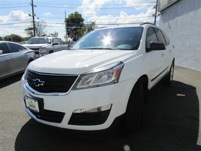 2017 Chevrolet Traverse AWD,LS,PWR PKG,CONV PKG,,SILVER CERTIFIED   - Photo 1 - Haddon Twp, NJ 08107