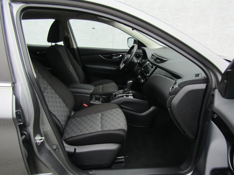 2021 Nissan Rogue SV,AWD,CONV PKG,RVC,PWR PKG,SILVER CERTIFIED - Photo 16 - Haddon Twp, NJ 08107