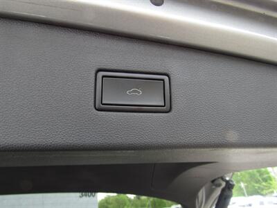 2021 Volkswagen Tiguan 2.0T SEL 4Motion   - Photo 43 - Haddon Twp, NJ 08107